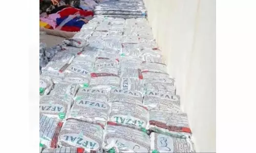 നിരോധിത പുകയില ഉൽപന്നങ്ങൾ   കൈവശം വെച്ച അഞ്ച്​ പേർ പിടിയിൽ