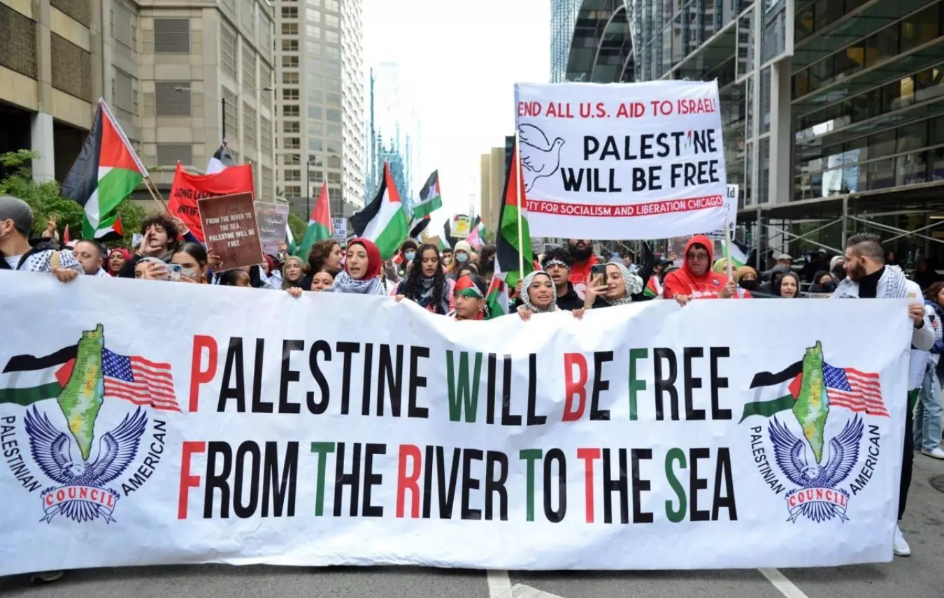 ഇസ്രായേൽ- ഹമാസ് സംഘർഷം; ഫലസ്തീൻ ജനതയ്ക്ക് പിന്തുണയുമായി റാലി ഇസ്രായേൽ- ഹമാസ് സംഘർഷം; ഫലസ്തീൻ ജനതയ്ക്ക് പിന്തുണയുമായി റാലി