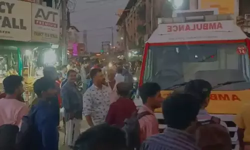 The police arrested the driver who stopped the ambulance in the middle of the road
