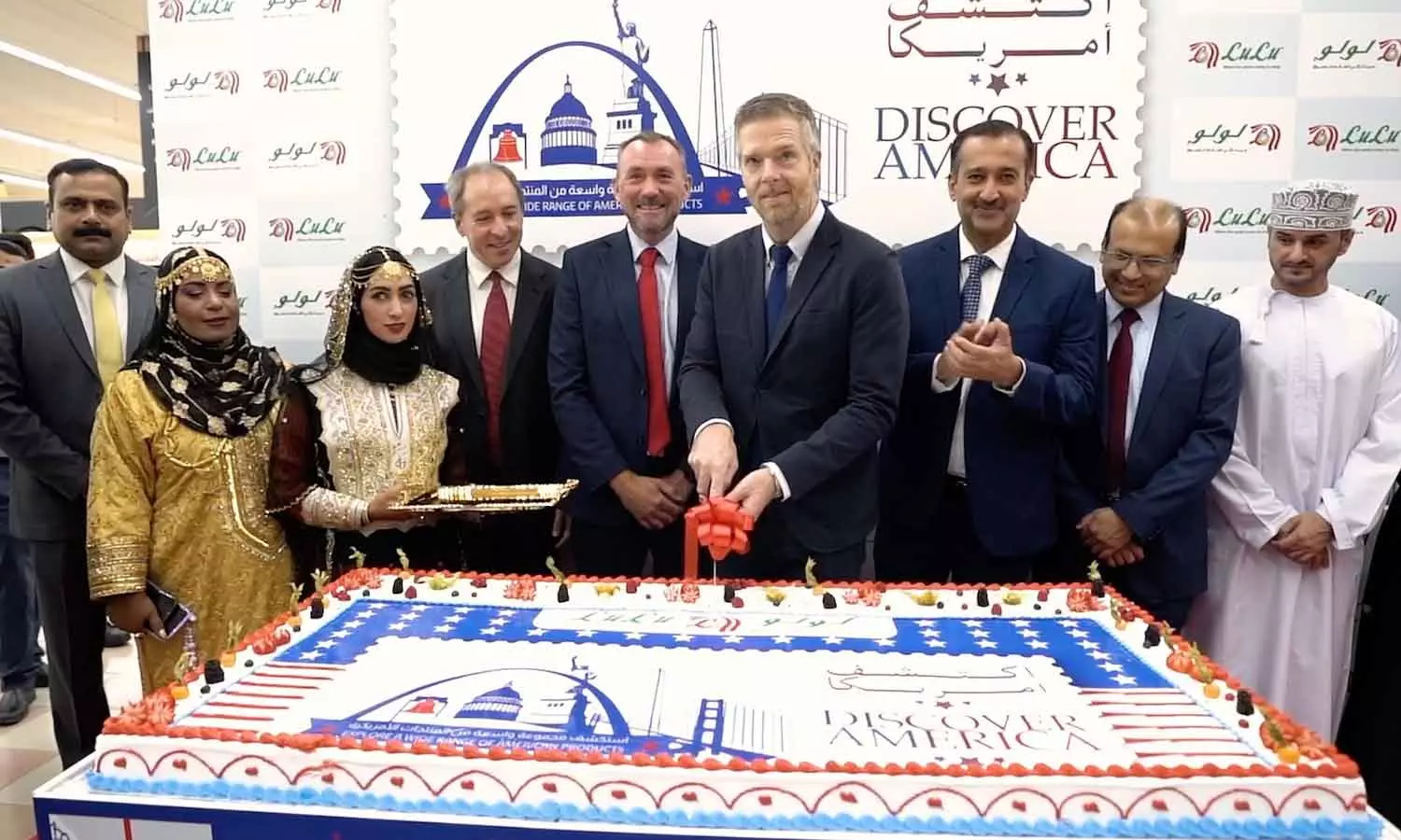 ഒമാനിലെ ലുലു ഹൈപ്പർമാർക്കറ്റുകളിൽ ഡിസ്കവർ അമേരിക്കയുടെ എട്ടാം പതിപ്പിന് തുടക്കമായി ഒമാനിലെ ലുലു ഹൈപ്പർമാർക്കറ്റുകളിൽ ഡിസ്കവർ അമേരിക്കയുടെ എട്ടാം പതിപ്പിന് തുടക്കമായി