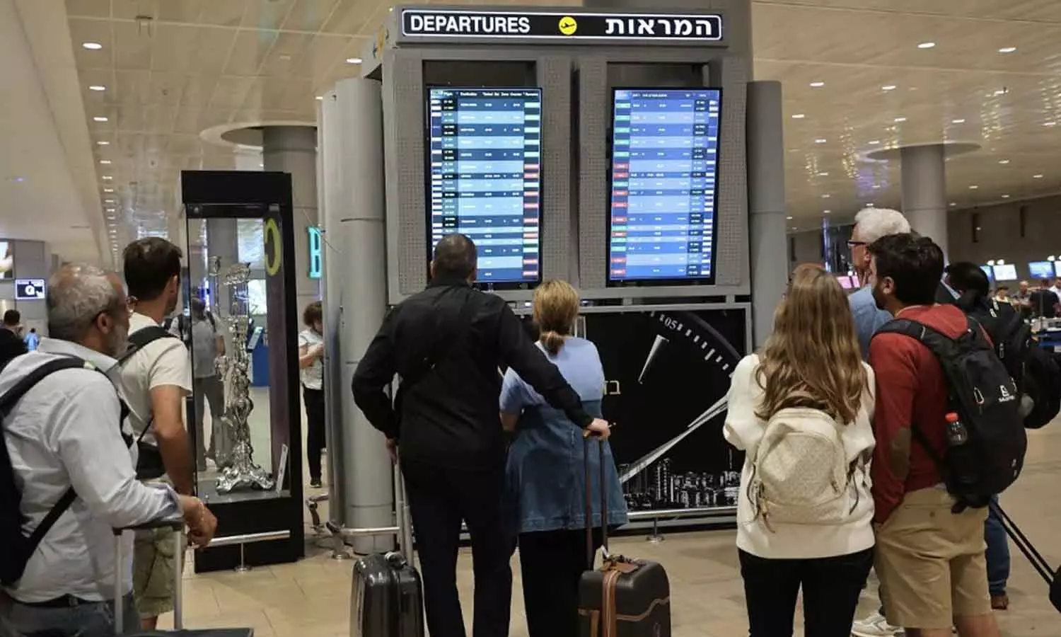 ഇസ്രായേലിൽ നിന്ന് ഇന്ത്യക്കാരെ തിരികെയെത്തിക്കാൻ ഓപ്പറേഷൻ അജയ്യുമായി കേന്ദ്രം