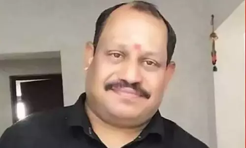 Folk singer, Rajesh Karuvantala,  Qatar, tik tok, latest malayalam news, നാടൻപാട്ട് ഗായകൻ, രാജേഷ് കരുവന്തല, ഖത്തർ, ടിക് ടോക്, ഏറ്റവും പുതിയ മലയാളം വാർത്തകൾ