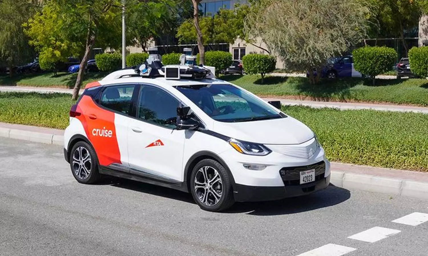 driverlesstaxis, trialrun, Dubai, Jumeirah1 driverlesstaxis, trialrun, Dubai, Jumeirah1