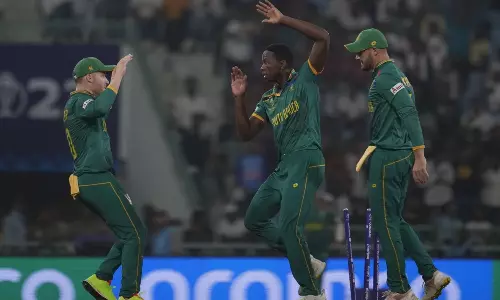 അടപടലം ഓസീസ്; ദക്ഷിണാഫ്രിക്കക്ക് കൂറ്റൻ ജയം