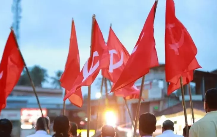 ആലപ്പുഴ സി.പി.എമ്മിൽ വീണ്ടും വിഭാഗീയത; നൂറനാട്ടിൽ കൂട്ടരാജി ഭീഷണി ആലപ്പുഴ സി.പി.എമ്മിൽ വീണ്ടും വിഭാഗീയത; നൂറനാട്ടിൽ കൂട്ടരാജി ഭീഷണി