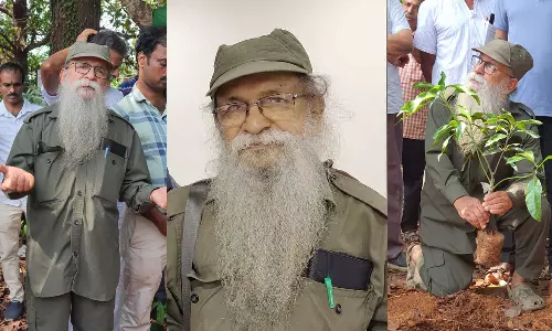 ശോഭീന്ദ്രൻ മാഷ്: അകവും പുറവും പച്ചയായ മനുഷ്യൻ