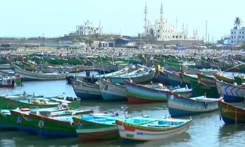 വിഴിഞ്ഞത്ത് കട്ടമരത്തൊഴിലാളികളുടെ നഷ്ടപരിഹാരം 4.20 ലക്ഷം രൂപയാക്കി വർധിപ്പിച്ചു