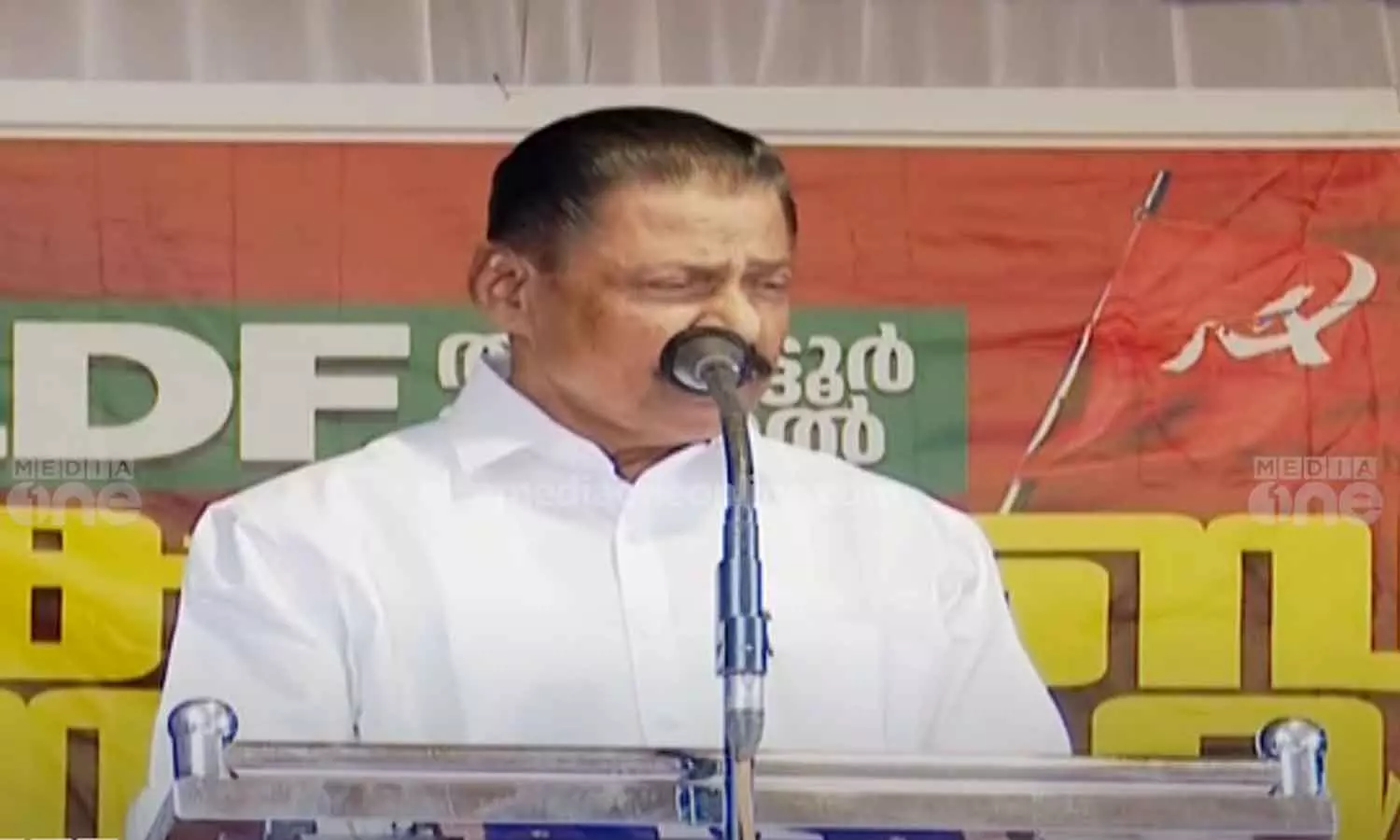 കണ്ണൂരിൽ നിന്ന് ചായ കുടിച്ച്, കൊച്ചിയിൽ നിന്ന് ഭക്ഷണം കഴിച്ചുവരാം: കെ-റെയിൽ നടപ്പിലാക്കുമെന്ന് എം.വി ഗോവിന്ദൻ കണ്ണൂരിൽ നിന്ന് ചായ കുടിച്ച്, കൊച്ചിയിൽ നിന്ന് ഭക്ഷണം കഴിച്ചുവരാം: കെ-റെയിൽ നടപ്പിലാക്കുമെന്ന് എം.വി ഗോവിന്ദൻ