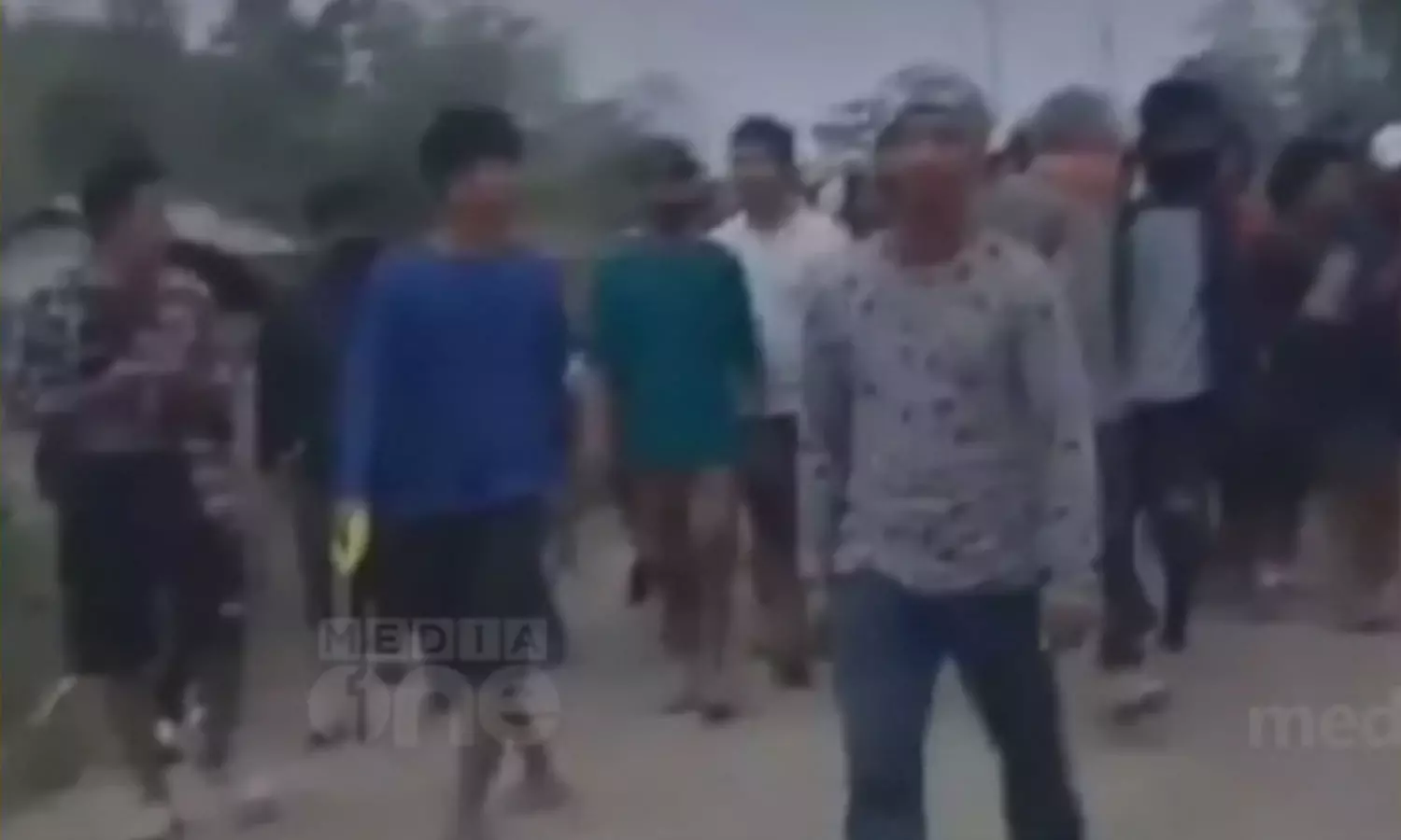 മണിപ്പൂരിൽ യുവതികളെ നഗ്നരാക്കി നടത്തിയ കേസിൽ സി.ബി.ഐ കുറ്റപത്രം സമർപ്പിച്ചു മണിപ്പൂരിൽ യുവതികളെ നഗ്നരാക്കി നടത്തിയ കേസിൽ സി.ബി.ഐ കുറ്റപത്രം സമർപ്പിച്ചു