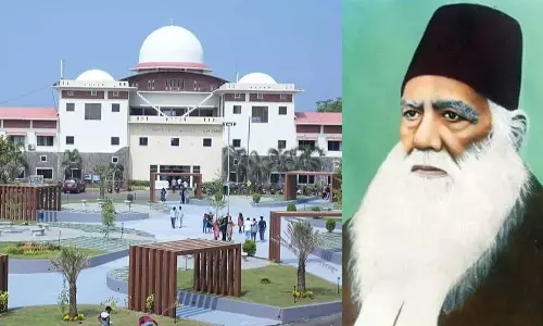 Vazhayur Safi Institute receives the first Sir Syed Ahmed Khan Institutional Award in memory of the Aligarh Muslim University founder, Vazhayur Safi Institute receives the first Sir Syed Ahmed Khan Award