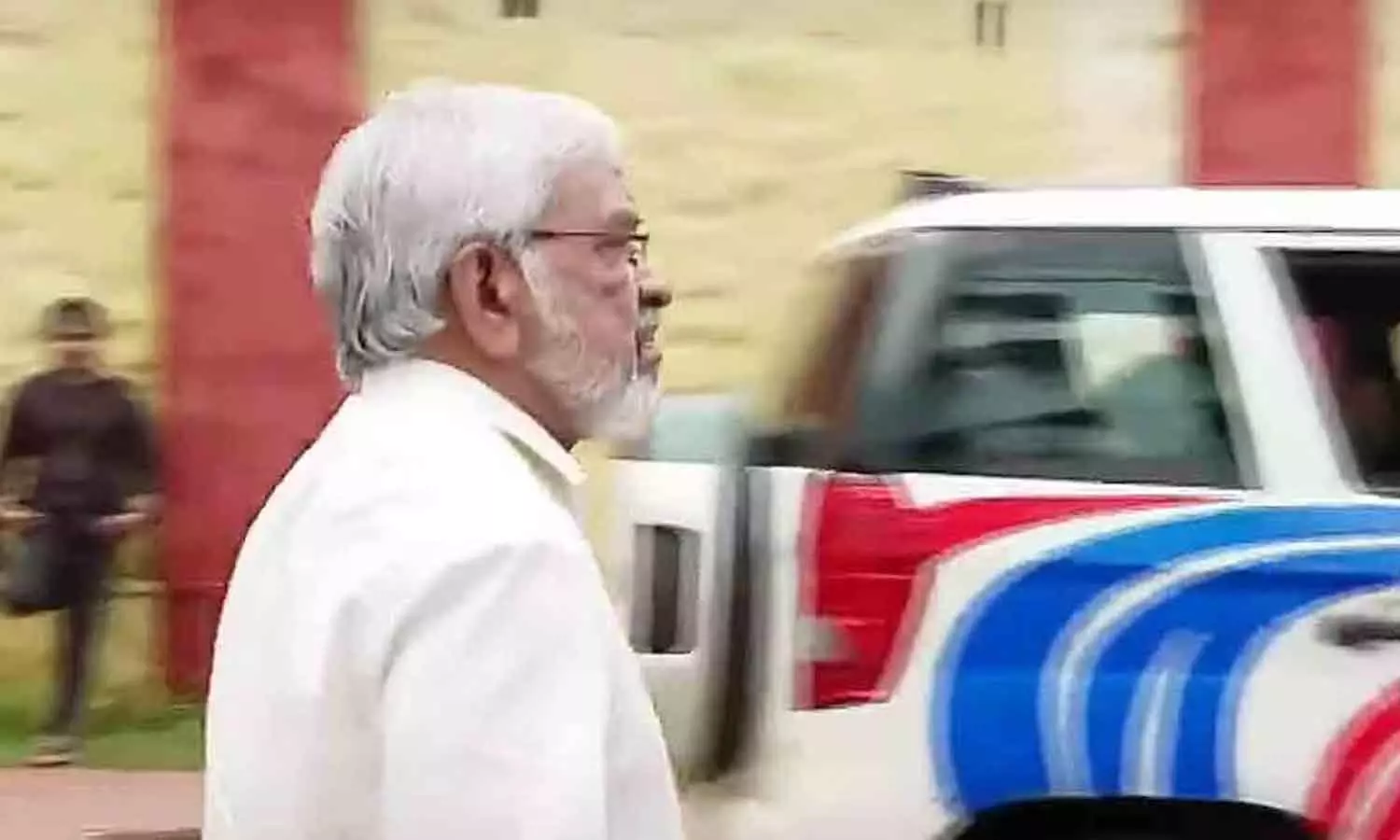 chief ministers adviser with dismissive comments towards journalist chief ministers adviser with dismissive comments towards journalist