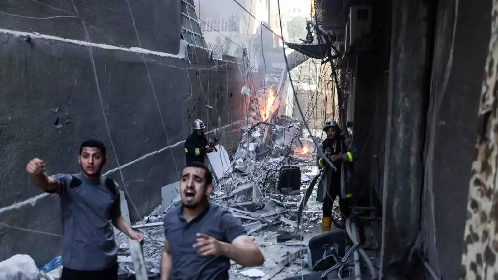 Gazza under attack israel invation