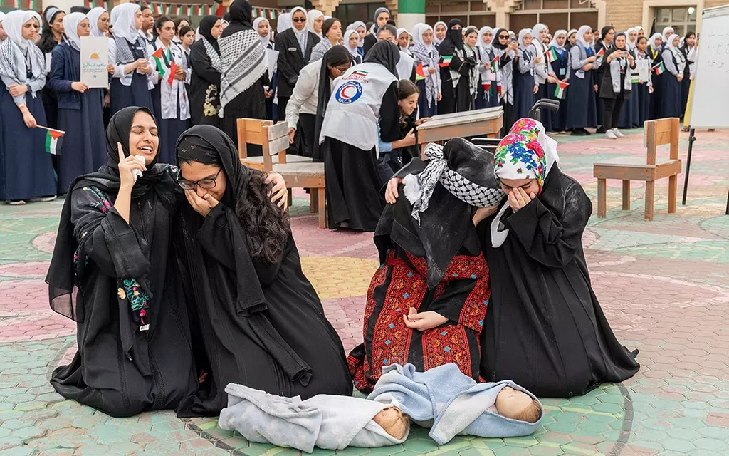 ഫലസ്‍തീന്‍ ജനതയ്ക്ക് ഐക്യദാര്‍ഢ്യവുമായി കുവൈത്തിലെ മെഡിക്കൽ ജീവനക്കാരും