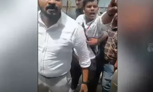 Micro Finance company agents attack in Kollam