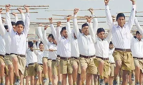 RSS restricted weapons training in temple premises, RSS, weapons training, temple, latest malayalm news,ക്ഷേത്രപരിസരത്ത് ആർഎസ്എസ് ആയുധ പരിശീലനം നിയന്ത്രിച്ചു, ആർഎസ്എസ്, ആയുധ പരിശീലനം, ക്ഷേത്രം, ഏറ്റവും പുതിയ മലയാളം വാർത്തകൾ,