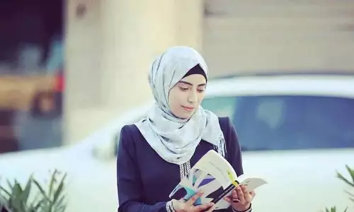 ഗസ്സയിൽ ഇസ്രായേൽ ആക്രമണത്തിൽ ഫലസ്തീൻ കവി ഹിബ അബു നദ കൊല്ലപ്പെട്ടു