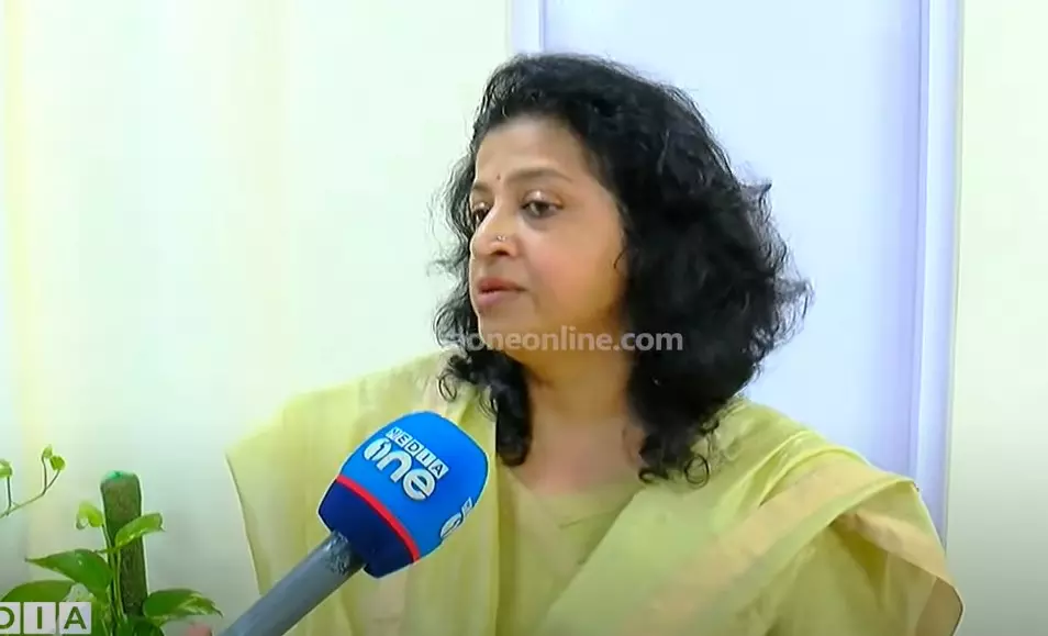 മധ്യപ്രദേശിൽ കോൺഗ്രസ് ജയം ഉറപ്പ്; ബി.ജെ.പി പണം നൽകി വോട്ട് പിടിക്കാൻ ശ്രമിക്കുന്നുവെന്ന് ശോഭ ഓജ മധ്യപ്രദേശിൽ കോൺഗ്രസ് ജയം ഉറപ്പ്; ബി.ജെ.പി പണം നൽകി വോട്ട് പിടിക്കാൻ ശ്രമിക്കുന്നുവെന്ന് ശോഭ ഓജ