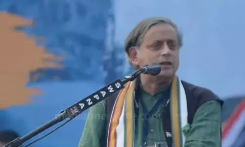 ഒക്ടോബർ ഏഴിന് ഭീകരവാദികൾ ഇസ്രായേലിൽ ആക്രമണം നടത്തി: ശശി തരൂർ