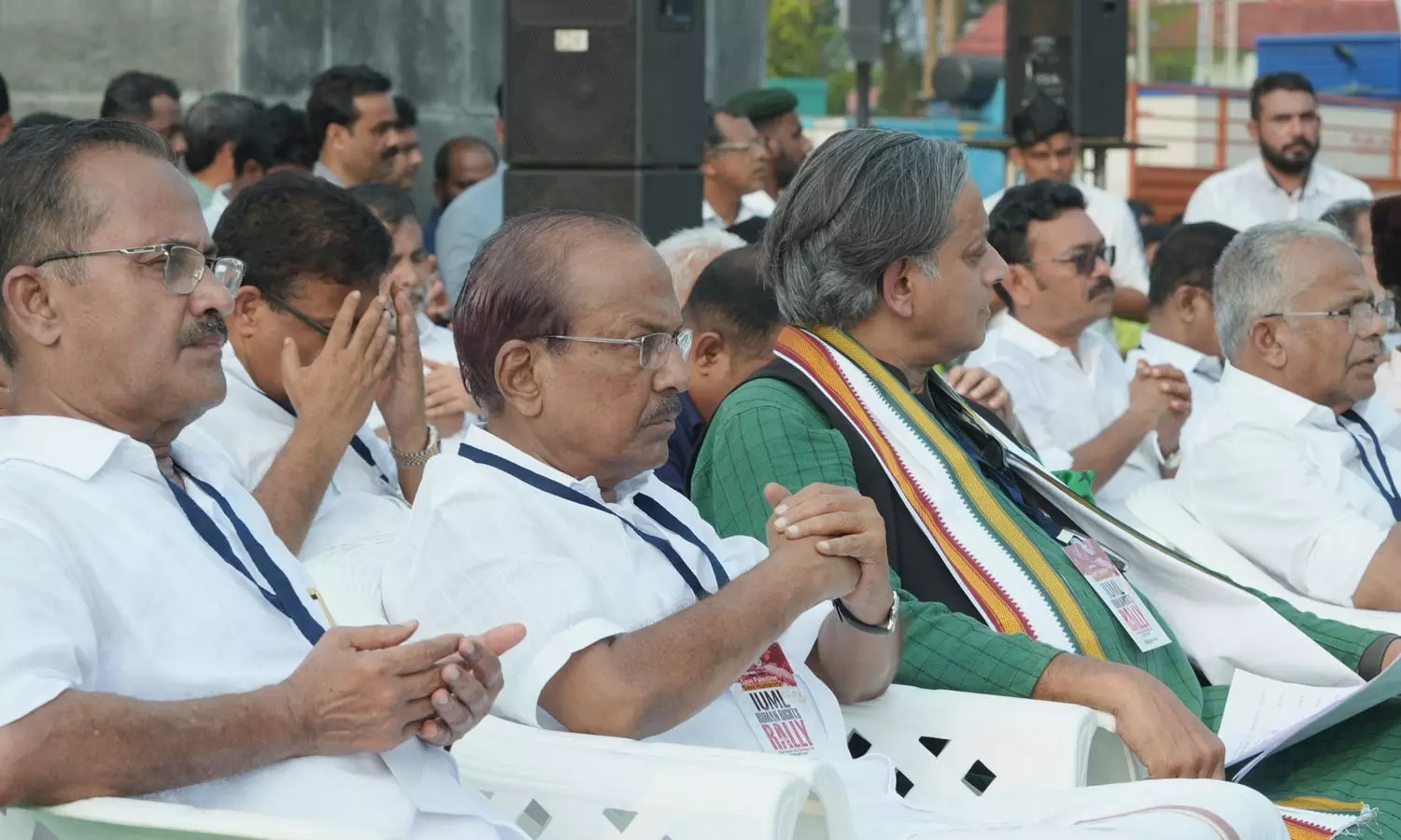 മുസ്ലിം ലീഗ് ഫലസ്തീന് ഐക്യദാര്ഢ്യ മഹാസമ്മേളനത്തില് ശശി തരൂര് മുസ്ലിം ലീഗ് ഫലസ്തീന് ഐക്യദാര്ഢ്യ മഹാസമ്മേളനത്തില് ശശി തരൂര്