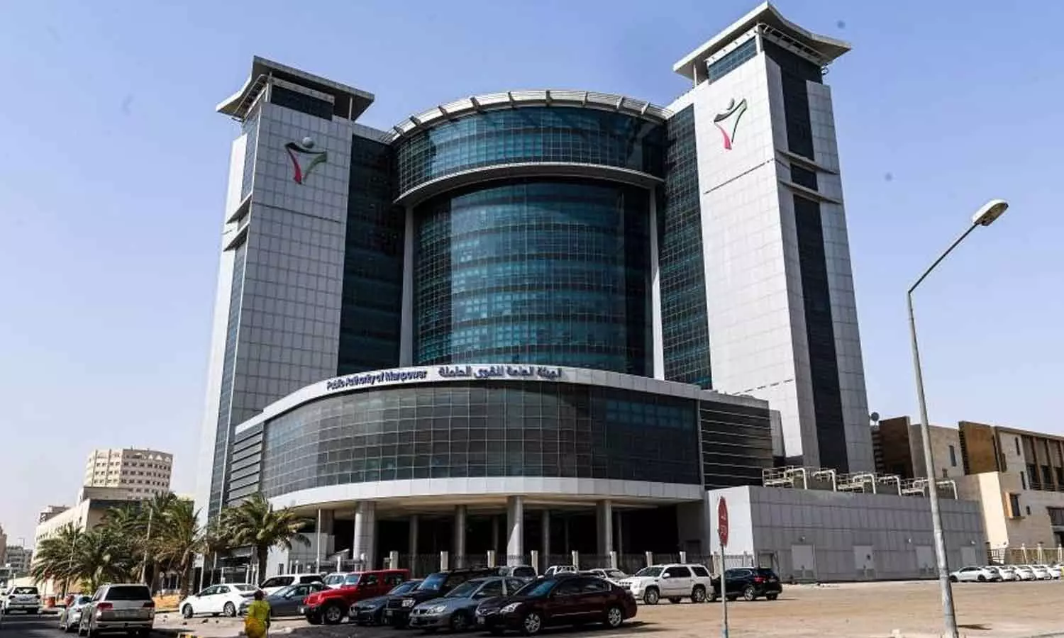 The authorities are preparing to reduce the number of unskilled workers in Kuwait