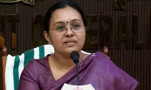 ബസ് ചാർജിനെച്ചൊല്ലി തർക്കം, വിദ്യാർഥിനിയെ ഇറക്കിവിട്ട സംഭവത്തിൽ അന്വേഷണത്തിന് ഉത്തരവിട്ട് മന്ത്രി