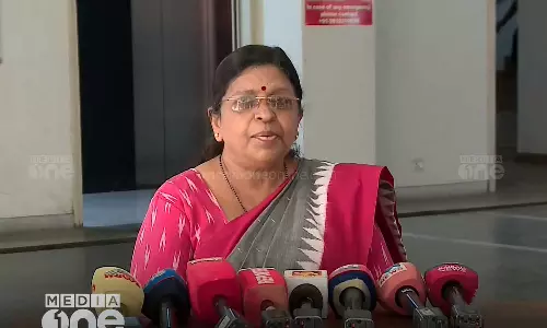 സുരേഷ്‌ഗോപി മാധ്യമ പ്രവർത്തകയെ അപമാനിച്ചത് മാപ്പ് പറഞ്ഞാൽ തീരുന്ന പ്രശ്‌നമല്ല- പി സതീദേവി