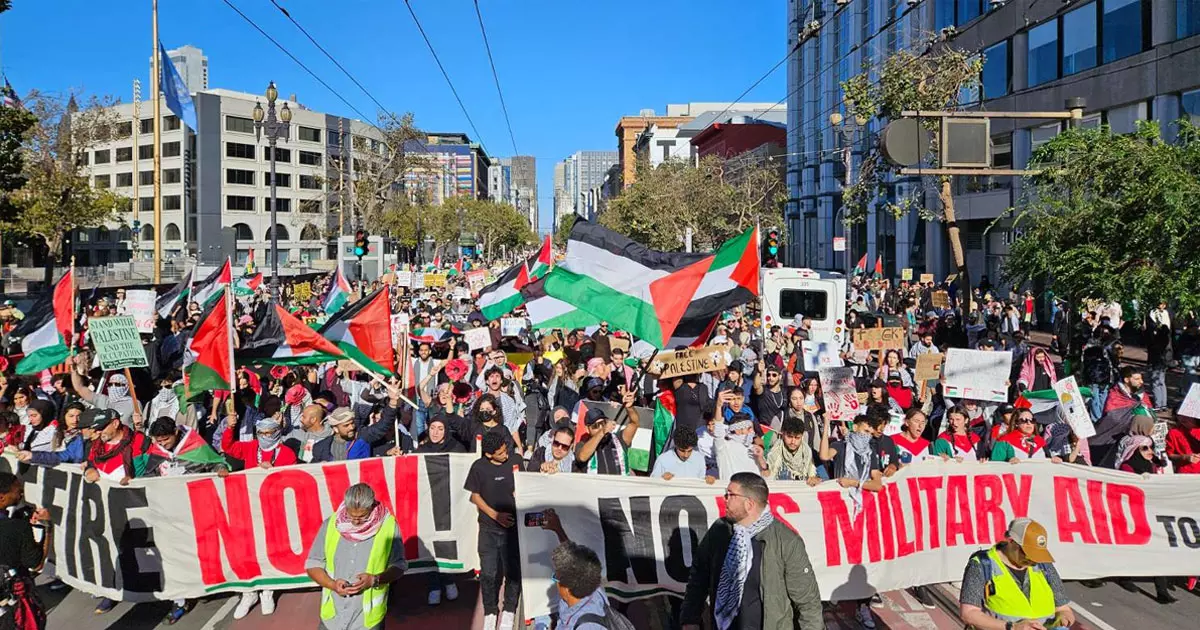 സാൻഫ്രാൻസിസ്കോയിൽ നടന്ന ഫലസ്തീൻ അനുകൂല പ്രകടനം സാൻഫ്രാൻസിസ്കോയിൽ നടന്ന ഫലസ്തീൻ അനുകൂല പ്രകടനം
