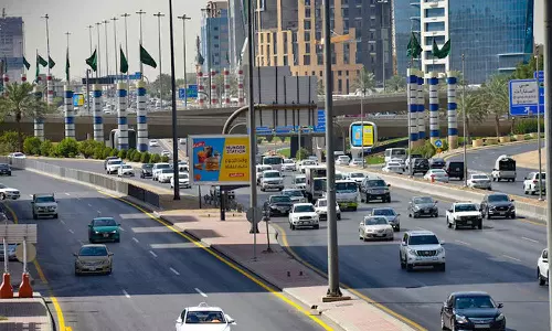 സൗദിയിൽ റോഡപകടങ്ങൾ കുറക്കുന്നതിന് പുതിയ പദ്ധതി; ട്രാഫിക് ബോധവൽക്കരണ കാമ്പയിനുകളും സംഘടിപ്പിക്കും സൗദിയിൽ റോഡപകടങ്ങൾ കുറക്കുന്നതിന് പുതിയ പദ്ധതി; ട്രാഫിക് ബോധവൽക്കരണ കാമ്പയിനുകളും സംഘടിപ്പിക്കും