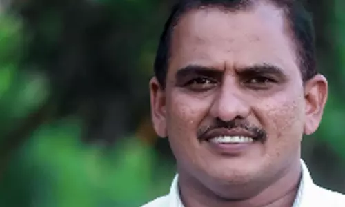 ഡെപ്യൂട്ടി തഹസിൽദാരെ കയ്യേറ്റം ചെയ്ത കേസ്: മഞ്ചേശ്വരം എംഎൽഎ എ.കെ.എം അഷ്റഫിന് തടവും പിഴയും