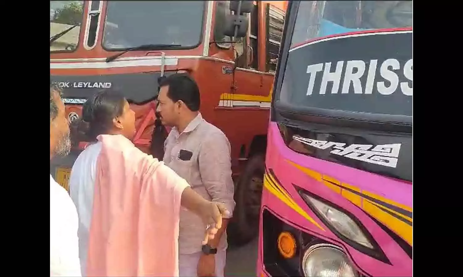 Ramya haridas support students for bus travel