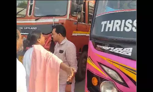 Ramya haridas support students for bus travel