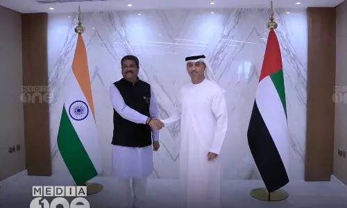 More Indian universities to UAE; The Union Minister and the UAE leaders held a discussion More Indian universities to UAE; The Union Minister and the UAE leaders held a discussion