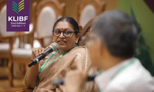 പത്രപ്രവര്‍ത്തക ആയിരുന്നില്ലെങ്കില്‍ ഖബര്‍ എഴുതാന്‍ കഴിയുമായിരുന്നില്ല - കെ ആര്‍ മീര