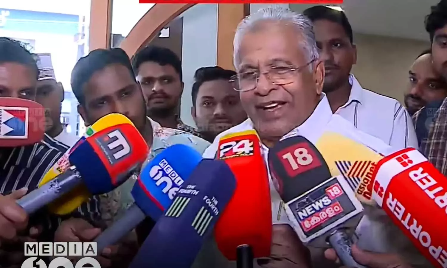 ഇടത്തോട്ട് ചായുന്നത് സ്വപ്നേപി വിചാരിച്ചിട്ടില്ല-ഇ.ടി മുഹമ്മദ് ബഷീർ ഇടത്തോട്ട് ചായുന്നത് സ്വപ്നേപി വിചാരിച്ചിട്ടില്ല-ഇ.ടി മുഹമ്മദ് ബഷീർ