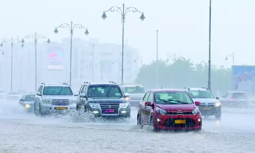 ഒമാനിലെ വിവിധ ഗവർണറേറ്റുകളിൽ   ഞായറാഴ്ച മുതൽ ശക്തമായ മഴക്ക് സാധ്യത