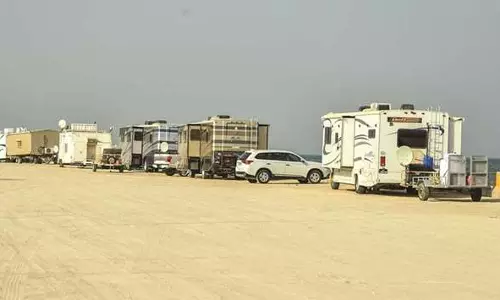 ക്യാമ്പിങ് സീസൺ; കാരവൻ, ട്രെയിലിർ ഗതാഗതത്തിന് നിർദേശങ്ങൾ പ്രഖ്യാപിച്ച് ആഭ്യന്തര മന്ത്രലായം