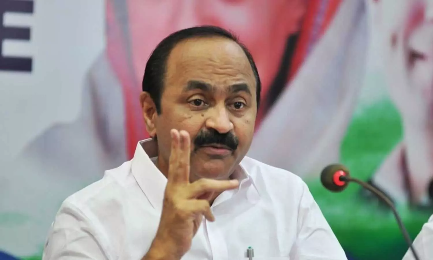 Cyber ​​attack on Shailaja: Sathisan wants Chief Minister to answer for hoarding complaint,latest malayalam news