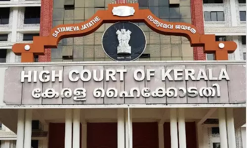 കോടതിയെ നാണം കെടുത്തുന്ന നടപടി; ചീഫ് സെക്രട്ടറിക്ക് ഹൈക്കോടതിയുടെ രൂക്ഷ വിമർശനം