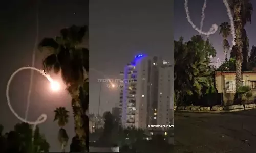 Israels Iron Dome malfunctions and sends missiles into Tel Aviv, Israel attack on Gaza, Israel-Palestine war 2023 Israels Iron Dome malfunctions and sends missiles into Tel Aviv, Israel attack on Gaza, Israel-Palestine war 2023