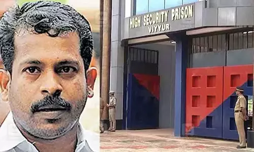 കൊടി സുനിയെ ജയിലിനുള്ളിൽ  ജീവനക്കാർ മർദ്ദിച്ചതായി പരാതി