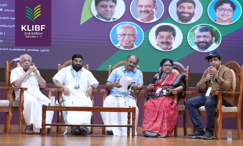 കേരളത്തിന്റെ വികസനക്കാഴ്ചപ്പാടുകള് പങ്കുവച്ച് മന്ത്രിമാര് കേരളത്തിന്റെ വികസനക്കാഴ്ചപ്പാടുകള് പങ്കുവച്ച് മന്ത്രിമാര്