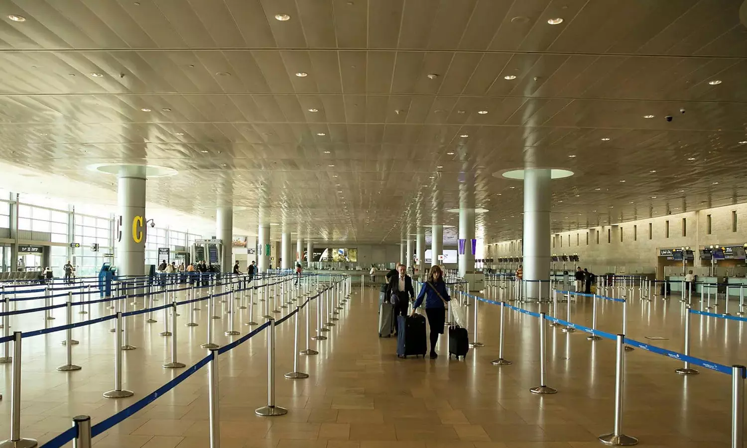 വിജനമായ ബെൻ ഗുറിയോൻ വിമാനത്താവളം