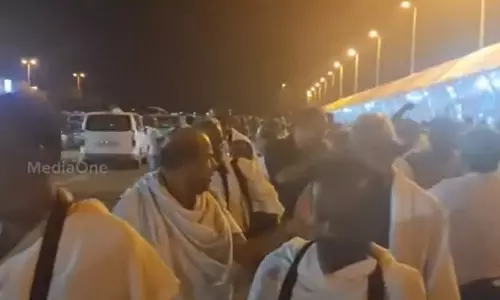 കെ.എം.സി.സി സൗജന്യ ഉംറ പദ്ധതി; നൂറ് തീർഥാടകർ മക്കയിലെത്തി