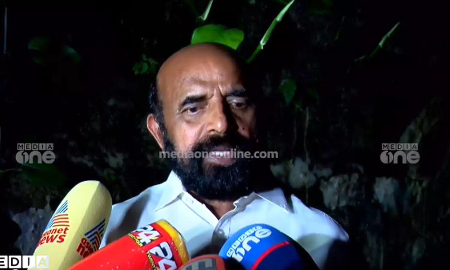 ഇ.ഡി എന്നെ കസ്റ്റഡിയിലെടുത്തിട്ടില്ല, എൽ.ഡി.എഫുകാരും യു.ഡി.എഫുകാരും ബി.ജെ.പിക്കാരും ചേർന്നാണ് എന്നെ കുരുക്കിയത്; ഭാസുരാംഗൻ ഇ.ഡി എന്നെ കസ്റ്റഡിയിലെടുത്തിട്ടില്ല, എൽ.ഡി.എഫുകാരും യു.ഡി.എഫുകാരും ബി.ജെ.പിക്കാരും ചേർന്നാണ് എന്നെ കുരുക്കിയത്; ഭാസുരാംഗൻ