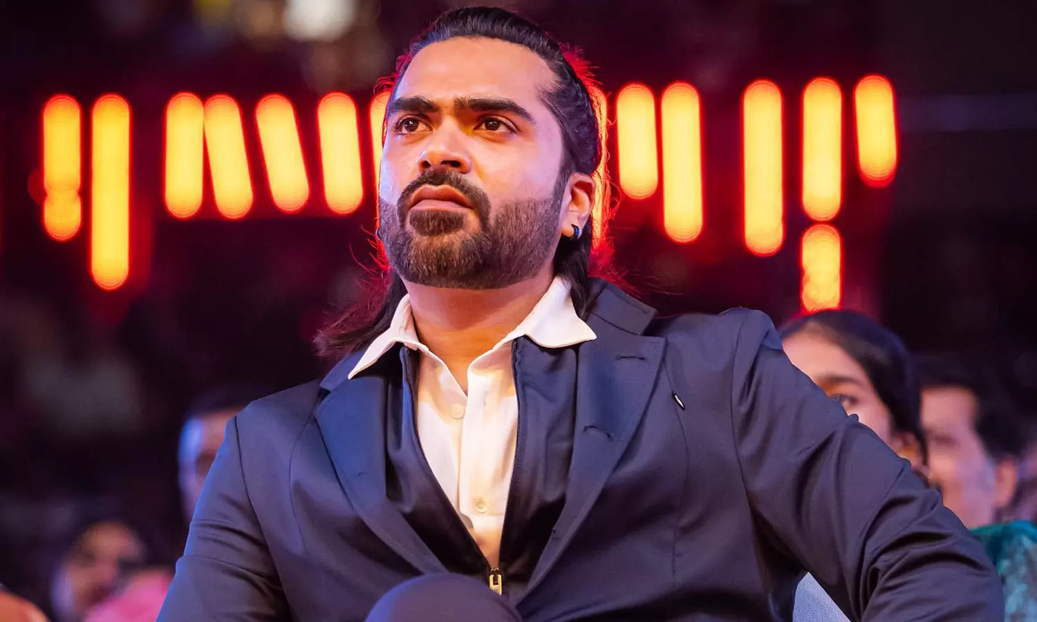 ചിമ്പുവിനെ വിലക്കണമെന്ന നിർമാതാക്കളുടെ ആവശ്യം തള്ളി ഹൈക്കോടതി ചിമ്പുവിനെ വിലക്കണമെന്ന നിർമാതാക്കളുടെ ആവശ്യം തള്ളി ഹൈക്കോടതി