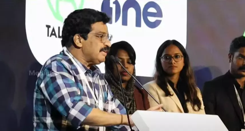 ബിസിനസിലെ എ.ഐ സാധ്യതകൾ; മീഡിയവണ് കോണ്ക്ലേവിൽ പങ്കെടുത്ത് ഇരുന്നൂറിലേറെ സംരംഭകർ ബിസിനസിലെ എ.ഐ സാധ്യതകൾ; മീഡിയവണ് കോണ്ക്ലേവിൽ പങ്കെടുത്ത് ഇരുന്നൂറിലേറെ സംരംഭകർ