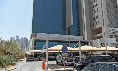 റോഡുകളുടെ അറ്റകുറ്റപ്പണിക്കായി സമര്‍പ്പിച്ച ടെൻഡറുകൾ റദ്ദാക്കി