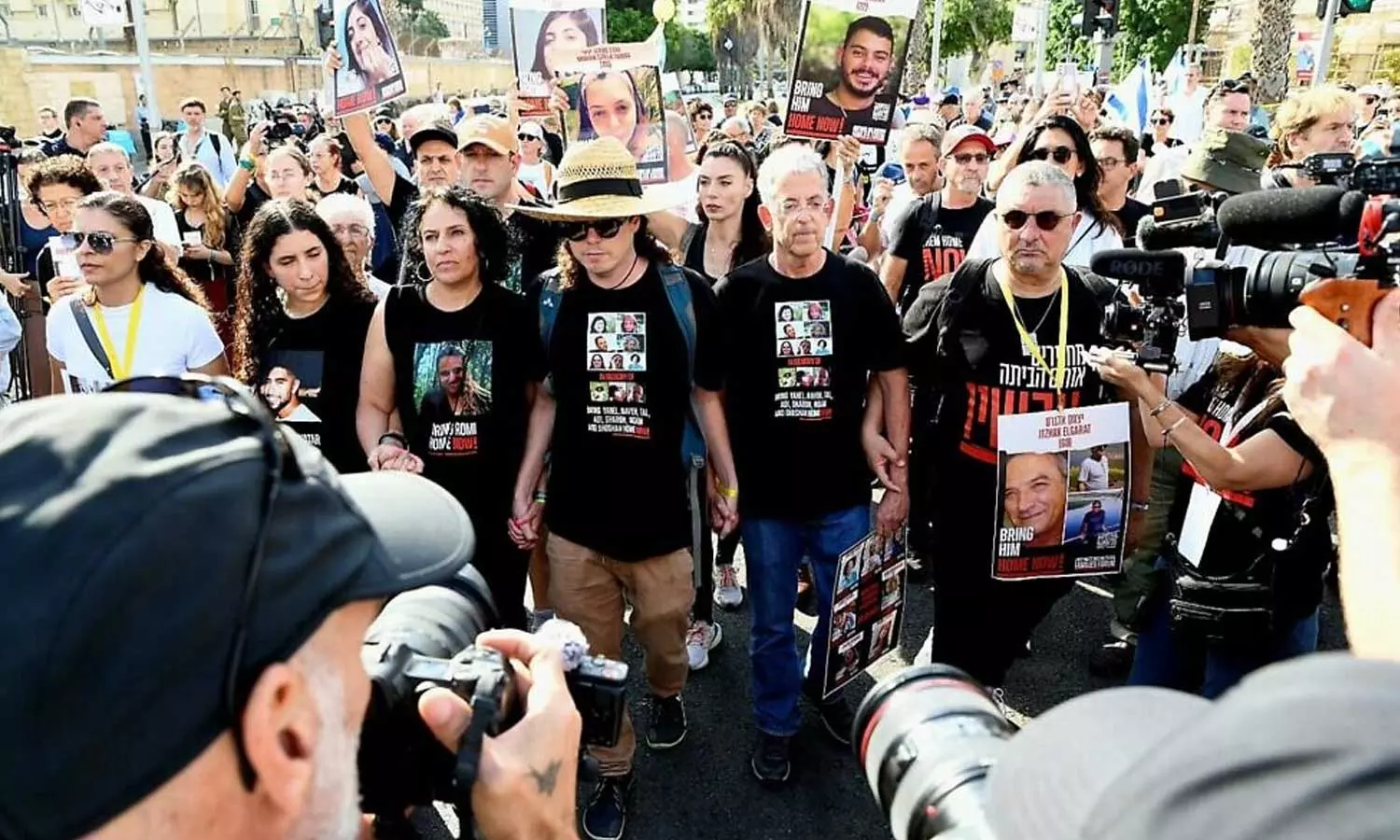 നെതന്യാഹുവിന്‍റെ ഓഫീസിലേക്ക് ബന്ദികളുടെ ബന്ധുക്കളുടെ കൂറ്റൻ റാലി