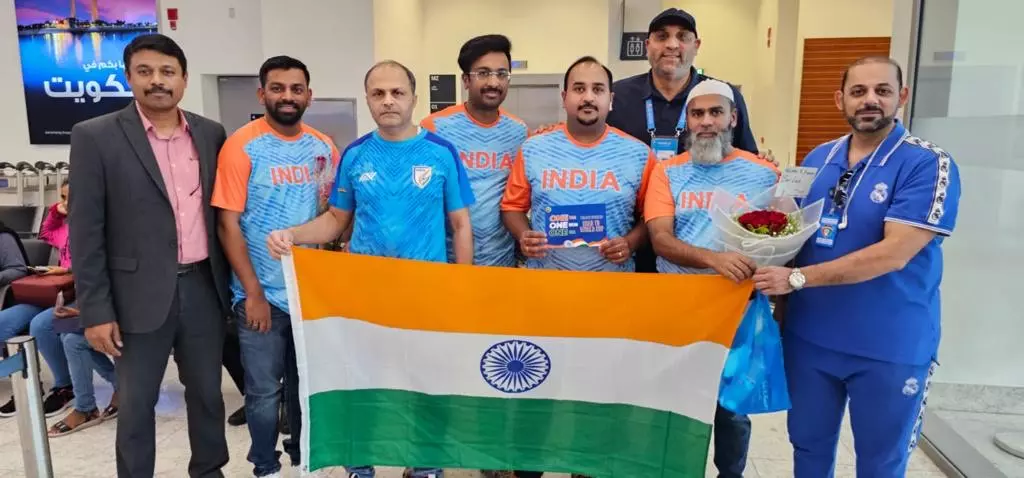 കുവൈത്തിലെത്തിയ ഇന്ത്യൻ ടീമിന് കുവൈത്ത് മഞ്ഞപ്പടയുടെ നേതൃത്വത്തിൽ സ്വീകരണം