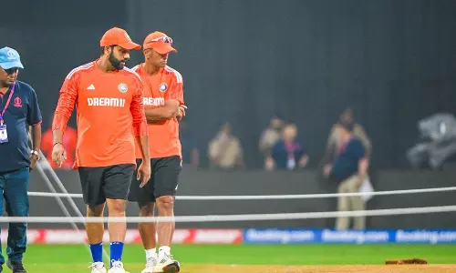 അവസാനം വച്ച് പിച്ച് മാറ്റി; ലോകകപ്പ് സെമിക്ക് മുമ്പെ വിവാദം